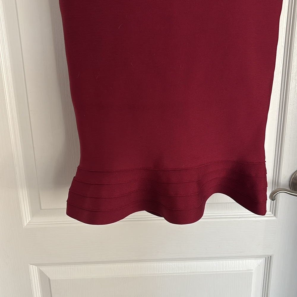 Red Dress - Picture 3 of 6